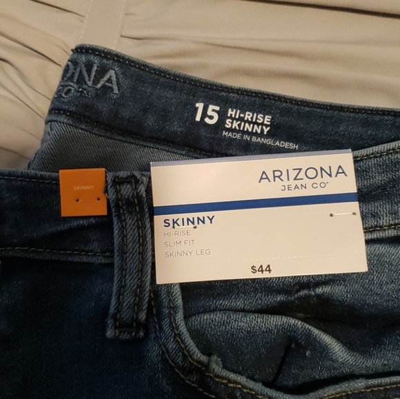 NWT skinny jeans - Picture 4 of 6